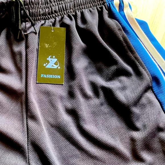 **$5 w/Bundle** Z Fashion Basketball Shorts - Picture 4 of 5